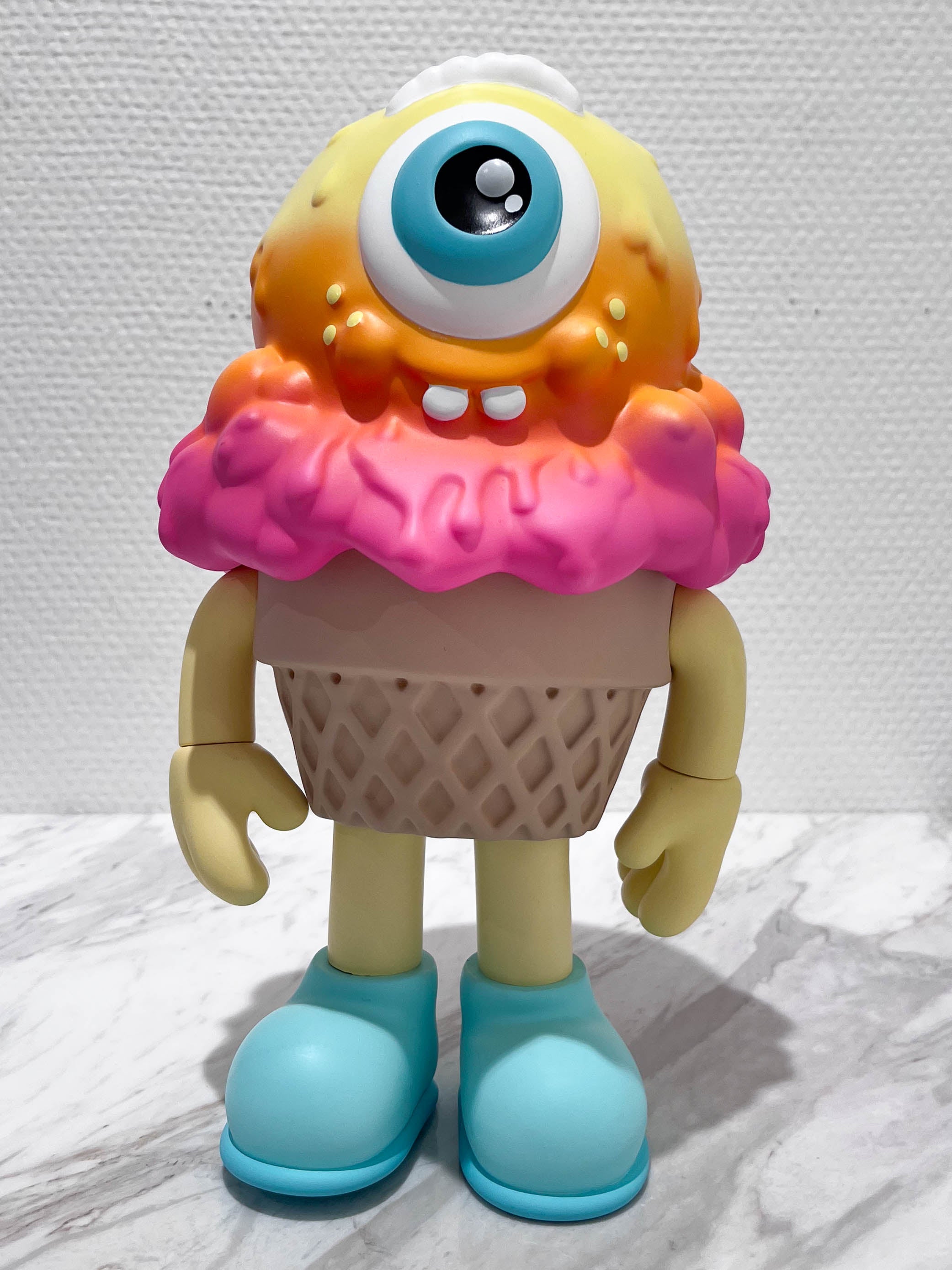 Mister Melty Vinyl Figure (Gradient colorway) – Buff Monster | AND